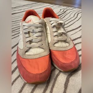 Saucony Jazz Pink and Cream